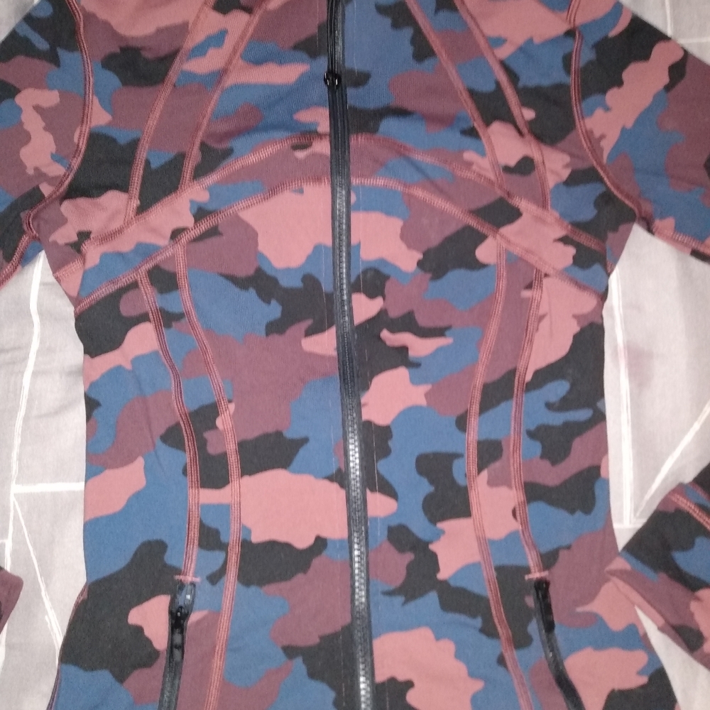 Lululemon Define Jacket ๐๐ - Picture 4 of 10